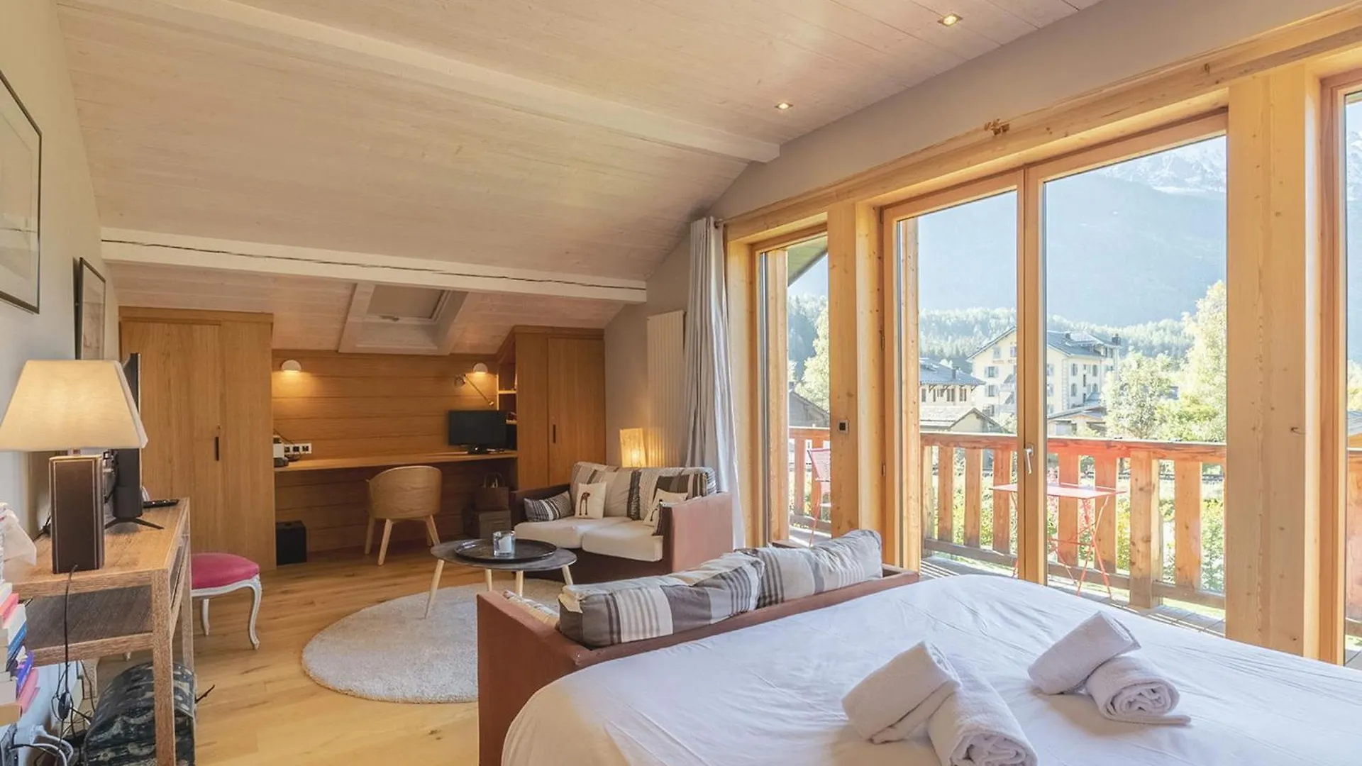 Superbe Chalet Avec Grand Jardin, 5 Chambres, Parking Et Wifi - Fr-1-343-177 霞慕尼